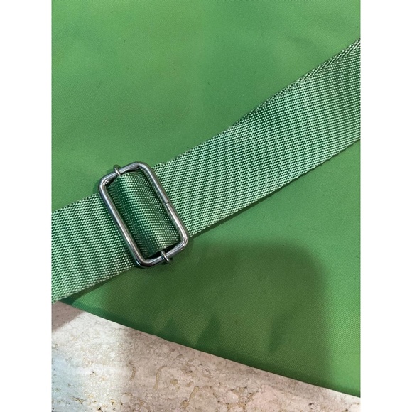 Brics Green Crossbody Bag With Adjustable Strap Zipper Closure Unisex - Picture 13 of 15